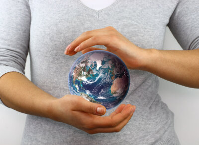 Using social media to promote a coaching business blog